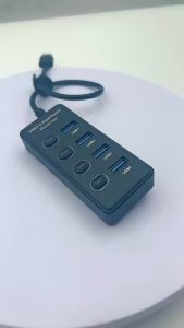 Exclusive for cross-border USB3.0 Hub 4-in-1 splitter with independent switches for laptop and desktop computer docking station