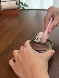 ช้อนเปิดกระป๋องอาหารแมว วัสดุซิลิโคน ช้อนที่เปิดกระป๋อง ช้อนอาหารเปียกสำหรับสัตว์เลี้ยง CW103