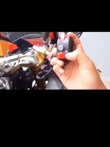 SAKLAR SWICTH DOMINO HOLDER KANAN XABRE MODEL KTC 3 TOMBOL LAMPU ON OFF STARTER LAMPU TEMBAK & HAZARD SAKRAL DUCATI UNIVERSAL