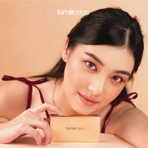 Bedak Padat Glowing Tahan Lama Anti Air Lumecolors Compact Powder