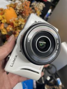 Máy ảnh Lumix DMC GF2 kèm ống kính 14-42