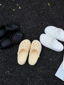 [Free Shipping] MenS Summer Outdoor Clogs 2026 New Model Indoor Non-Slip Thick-Soled Breathable Closed-Toe Clogs For Women