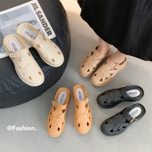 รองเท้าแตะกลวงฤดูร้อนสำหรับผู้หญิงรองเท้าแตะแฟชั่นสบาย ๆ