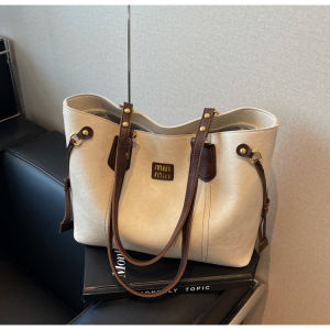 2025 Tote Bag Wanita Min Min Advanced Practical Kapasitas Besar Bahu Commuter Gaya Korea Baru Musim Gugur/Dingin