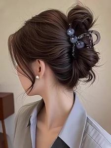 High-end Pearl Hair Clip for Women 2025 New Style Back of Head Claw Clip for Women with Thin Hair Shark Clip Hair Accessory with High-end Feel