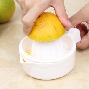 Manual Juice Extractor Portable Plastic Juice Extractor For Orange Lemon Juice Fruit Squeezer with Bowl Kitchen Tools