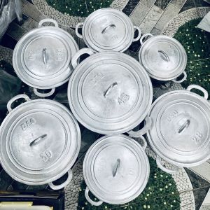 Nồi gang đúc nguyên khối số 28 - Đường kính miệng 27cm