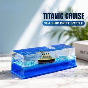 Titanic Cruise Ship Fluid Drift Bottle Desktop  Floating Decor Car Dashboard Gift