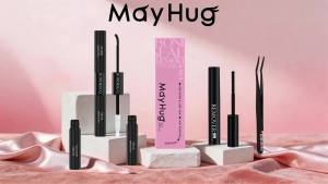 Bộ keo dán mi Mayhug kèm theo dung dịch tẩy keo và nhíp có khả năng chống thấm nước và tạo lớp bảo vệ. Bộ dụng cụ gắn mi giả 4 trong 1 độ bền cao dễ dàng tháo gỡ phù hợp cho người mới bắt đầu tự làm tại nhà sử dụng hàng ngày.