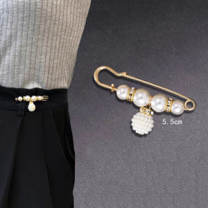 Pants Waist Pin Fixed Clothes Accessories Brooch Womens Pants Tighten Button Waist Change Small Waist Artifact