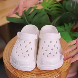 Cartoon Versatile Height-Increasing Thick-Soled Anti-Slip Clogs For Women New Summer Beach Style With Closed Toe