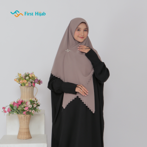 FIRST HIJAB - Nasya Hijab Segiempat Bahan Wolfis Premium | Hijab Cutting Laser