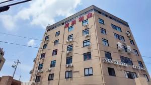 Giày vải nam 2025 Giày thể thao sinh viên thời trang thoáng khí phong cách Hàn Quốc giày vải mùa đông giày thường đa năng phẳng