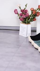 2026 WomenS Shoes Spring And Autumn New Breathable Shallow Lightweight Mom Shoes Soft Sole Round Toe Fashion Casual Slip-On Shoes