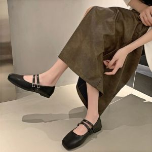 HOYIKEA เฟรนช์สแควร์นิ้วเท้าตื้นปากรองเท้าเดียวสำหรับผู้หญิง 2025 ฤดูใบไม้ผลิใหม่สไตล์เกาหลีสไตล์ฝรั่งเศสนางฟ้านุ่มแบนรองเท้าแมรี่เจน