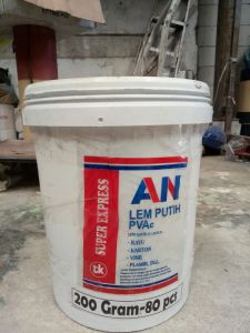 EMBER PUTIH I EMBER BEKAS LEM + TUTUP 20 Liter