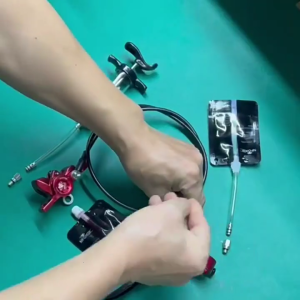 Bộ dụng cụ dầu phanh nhỏ gọn để bảo trì nhanh chóng và loại bỏ không khí hiệu quả cho những người đam mê đi xe đạp