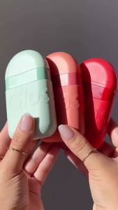 [BILL US] 1 LỌ Kem dưỡng da tay hương nước hoa Glossier Hand Cream - ▪️ Chứa các thành phần dưỡng ẩm giàu dưỡng chất thẩm thấu nhanh (như dầu hạt cỏ và chiết xuất từ quả dừa) giúp nuôi dưỡng mà không gây cảm giác nhờn dính.