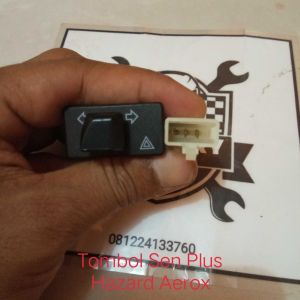 Tombol Sen Plus Hazard Saklar Sein Plus Hazard Aerox 155 PNP TINGGAL PASANG Tombol Sen Darurat Emergency Yamaha Aerox