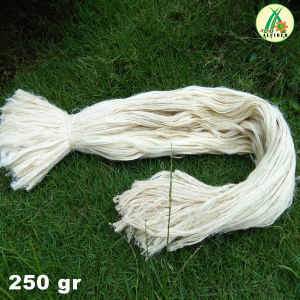 Serat Alami Serat Daun Nanas Bahan Baku Tekstil Komposit Craft (250 gr)