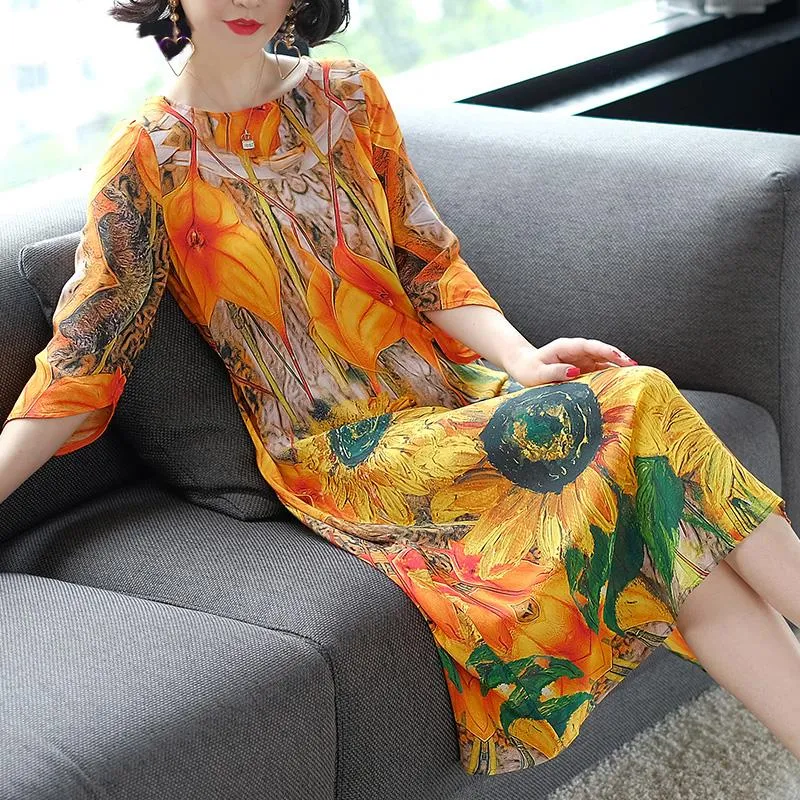 Spring and Summer Plus Size Printed Vacation Style Beach Dress Loose and  Lightweight Dress for Middle-aged and Elderly Women