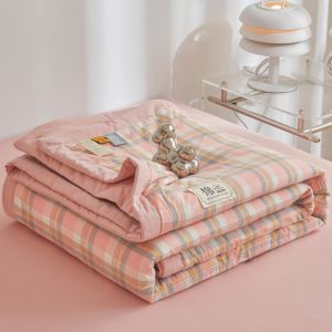 Simple Plaid Soft Air Conditioning Quilt Skin-friendly Breathable and Cool Feeling Summer Quilt Bed Cover