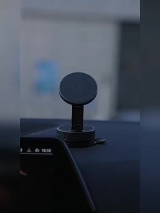 Wireless Car Charger 720 °   Rotate Vacuum Suction Bracket RGB Light Magnetic Phone Holder for  iPhone 17~12 Fast Charging