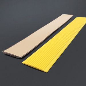 LTK376111 PVC Anti-Slip Stair Strip Self-adhesive Non Slip Staircase Sticker Pressing Strip Step Protector Rug Stairs
