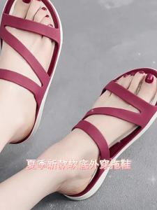 Water-Resistant Outdoor Slippers For Women New Summer Sandals With Soft Soles Maternity Shoes Korean-Style Beach Sandals For Women