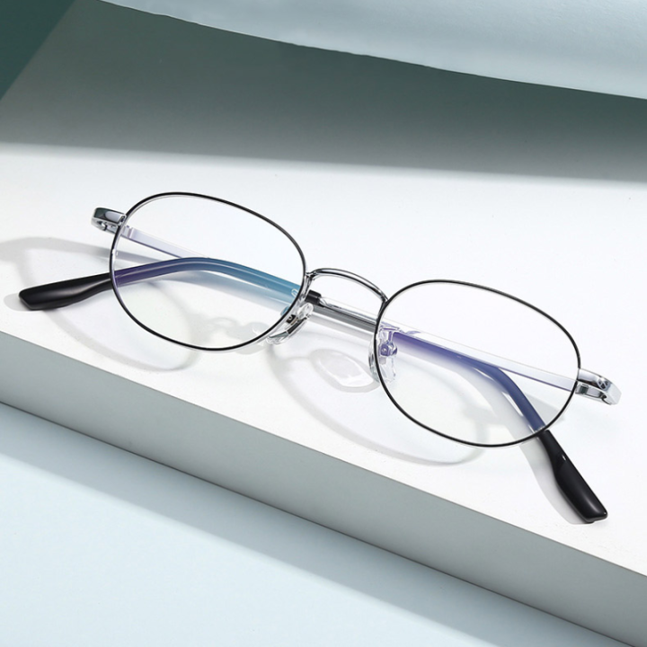 Fashion Titanium Eyeglasses Oval Small Frame Optical Glasses for