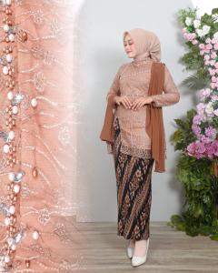 SATU SET KEBAYA WISUDA ELEGAN MEWAH FREE SELENDANG KEBAYA MODERN KONDANGAN MEWAH TERLARIS 2025