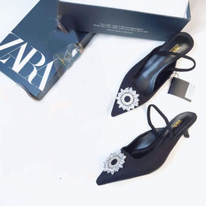 Sepatu ZR-182 Shimmery Kitten Heels: Desain Elegan & Nyaman