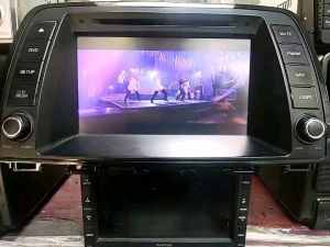 màn cảm ứng 7inc /Aux /bluetooth/ usb /dẫn đường/ giành cho xe hơi Mazzda 6