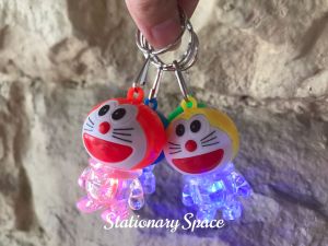 Gantungan Kunci LED / Gantungan Kunci Doraemon Lampu Free Batt