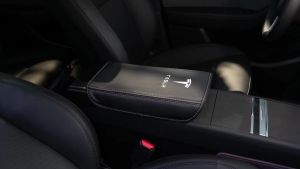 Polwlamks Center Console Armrest Cover for Model Y / 3 Soft Leather Pad Armrest Protector Compatible with New Tesla Refresh Model Y (2020-2026) / Model 3 (2019-2025) Tesla Armrest Cushion