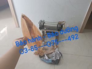 Máy cán mực chạy điện.Máy làm bông mực nướng.Máy làm mềm mực nướngmực rim