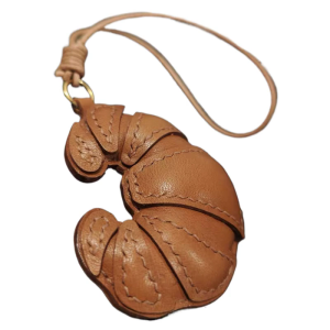Stylish Leather Croissant Shaped Keychain Fashionable Women Girls Key Holder Handmade Bag Decoration for Daily Use