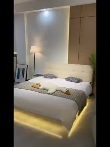 Suspension Bed Frame 1.8 M Leather Bed Double Master Bedroom Simple Modern Big Bed 1.5 M Nordic Cream Style Soft Bag Marriage Bed