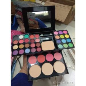 Bundara Ads Ko-1178 Make up super lengkap ADS BESAR