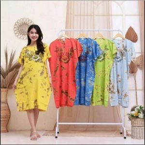 ( PAKET BUNDLING 5 pcs ) Daster Jumbo LD 120 cm Bahan Katun Rayon Mikro Adem Kancing Depan Motif Warna Random | Daster 20Ribuan | Daster 100Rb Dapat 5 Pcs  Paket Usaha Daster Murah | Daster 100 Dapat 5 | Daster Termurah | Daster 20Ribuan | Daster 100Rb