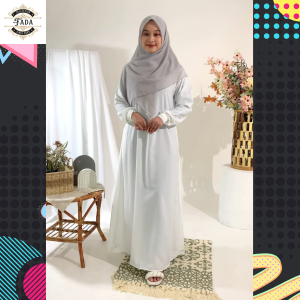 Baju Muslim Wanita Gamis Abaya Polos Wolfis Wolpeach Hitam Putih