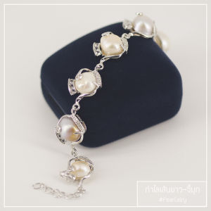 กําไลมุกเส้นยาว สไตล์ชาร์ม - จี้มุกน้ําจืดแท้ | กําไลมุกแฟชั่น by Pearl.elry