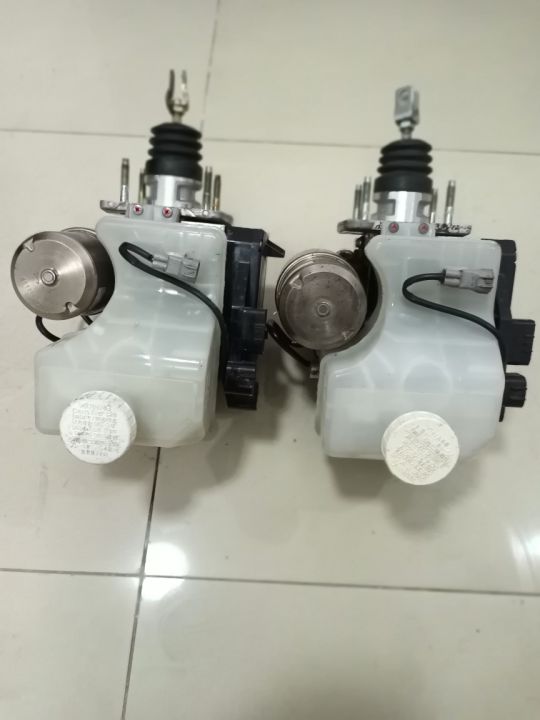 Mitsubishi Pajero ABS Pump V73 V75 V77 V78v93 V95 V97 Brake Master