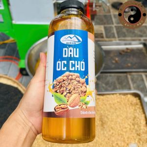(500ml1 lít) Tinh dầu hạt óc chó rừng nguyên chất. Dầu óc chó cho bé ăn dặm từ hạt óc chó nguyên tách vỏ