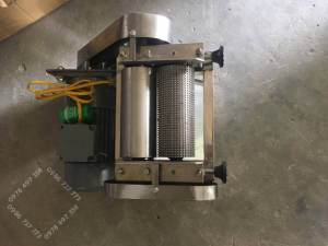 Máy châm thịt chính hãng giá tốt nhất hiện nay bộ lô gai inox