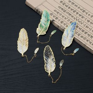 EFFIEO 4Pcs Vintage Metal Feather Bookmark Chinese Style Creative Decorative Bookmark Unique with Tassel Feather Shape Bookmark Reading Accessory