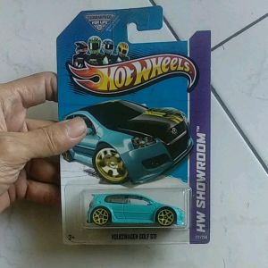 Diecast Hot Wheels Volkswagen Golf GTI