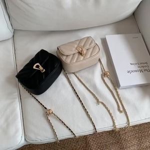 《1120》Túi đeo vai IELGY Messenger cho phụ nữ kiểu dáng nhỏ nhắn thơm tho túi dây xích hình thoi nhỏ màu vàng