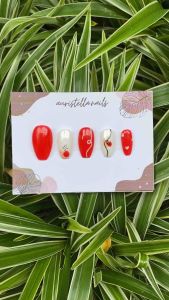 AURISTELLA: Kuku Palsu Custom & Desain Unik