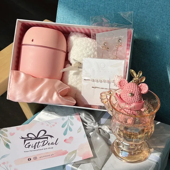 Gift Box Gifts To Buy A Female Friend Birthday Gifts For Women